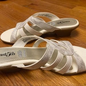 East 5th women's cream pearlescent sandals size 5 1/2